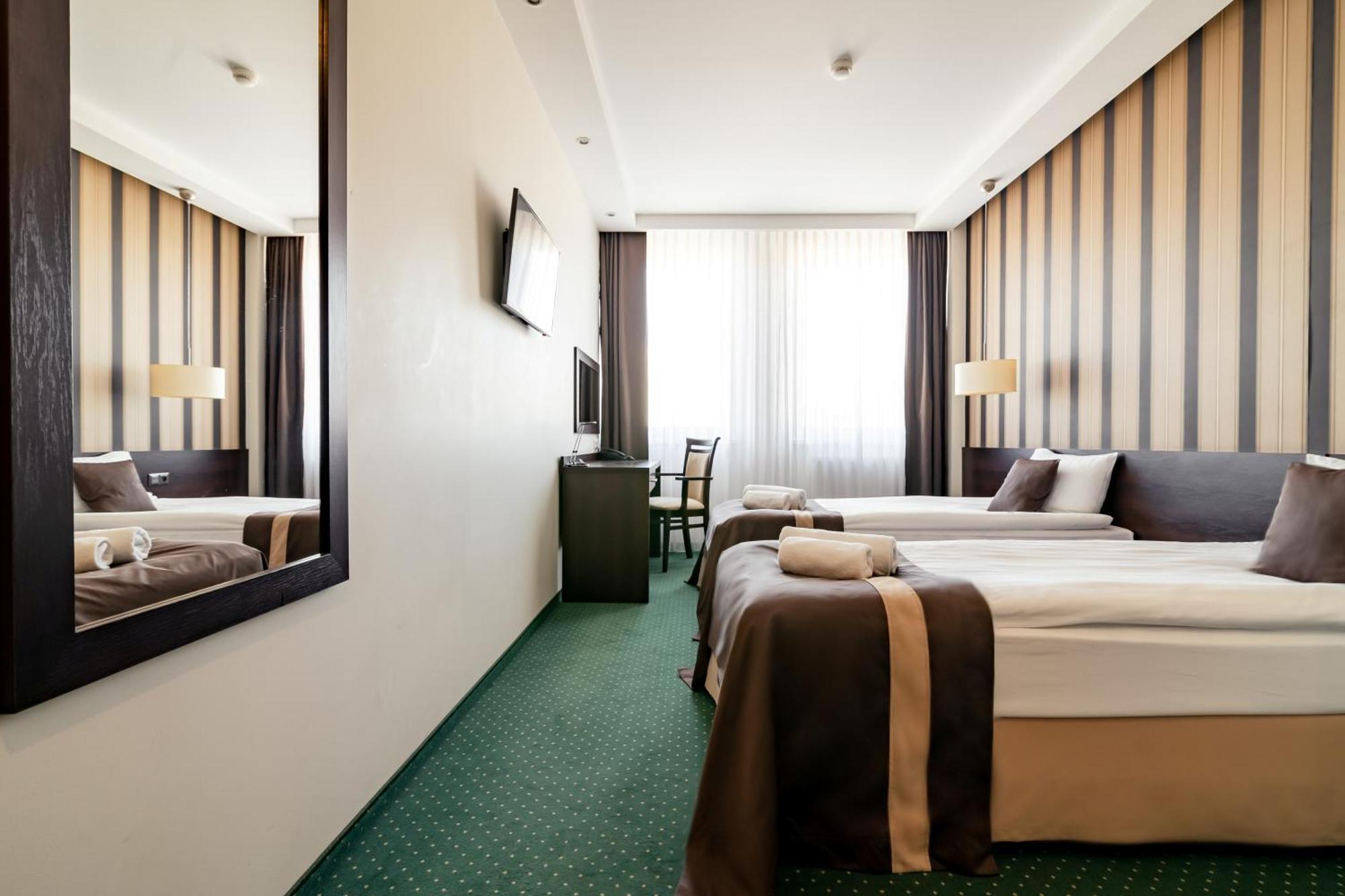 Hotel Maraton Бидгощ Екстер'єр фото