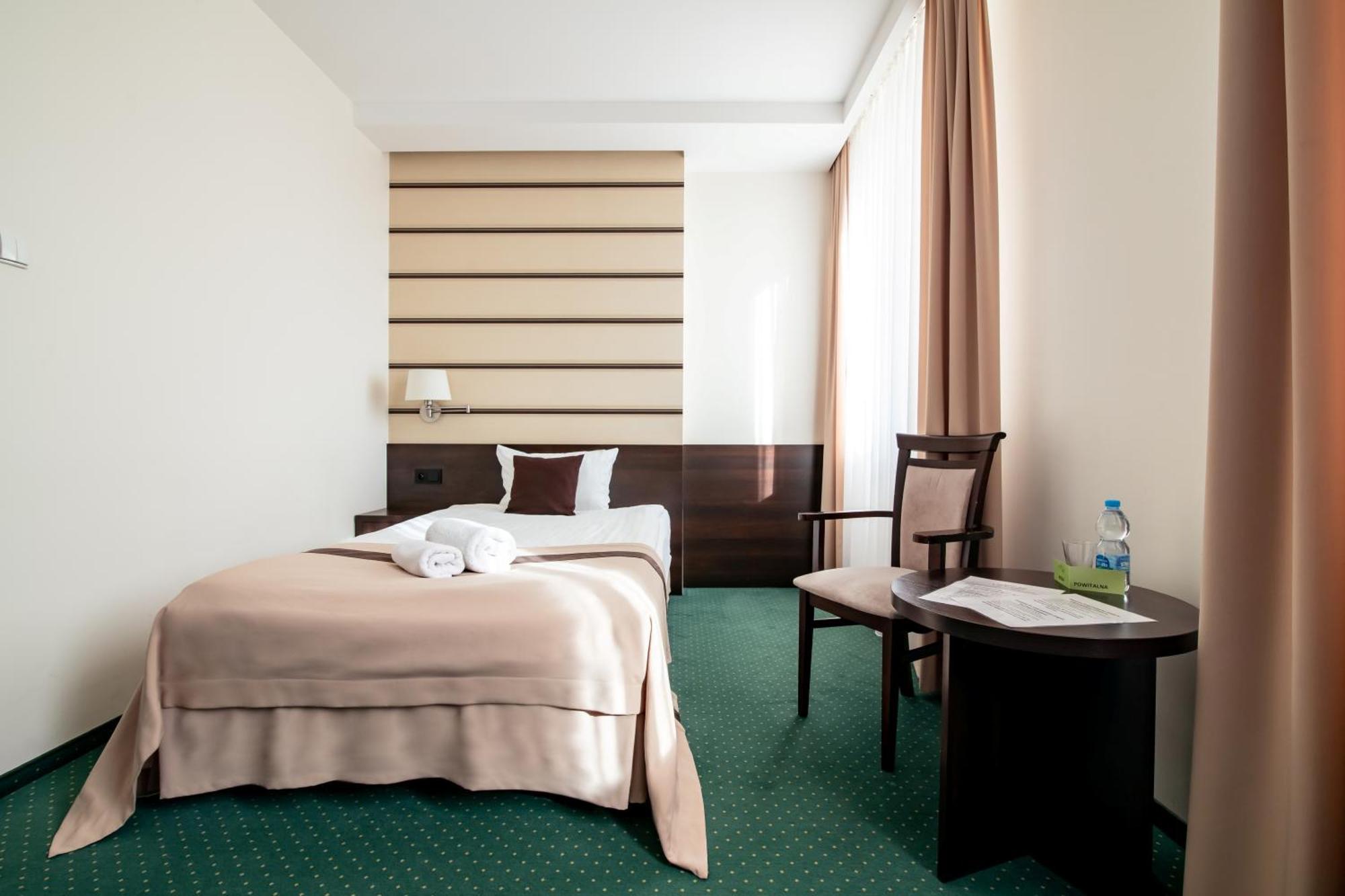Hotel Maraton Бидгощ Екстер'єр фото